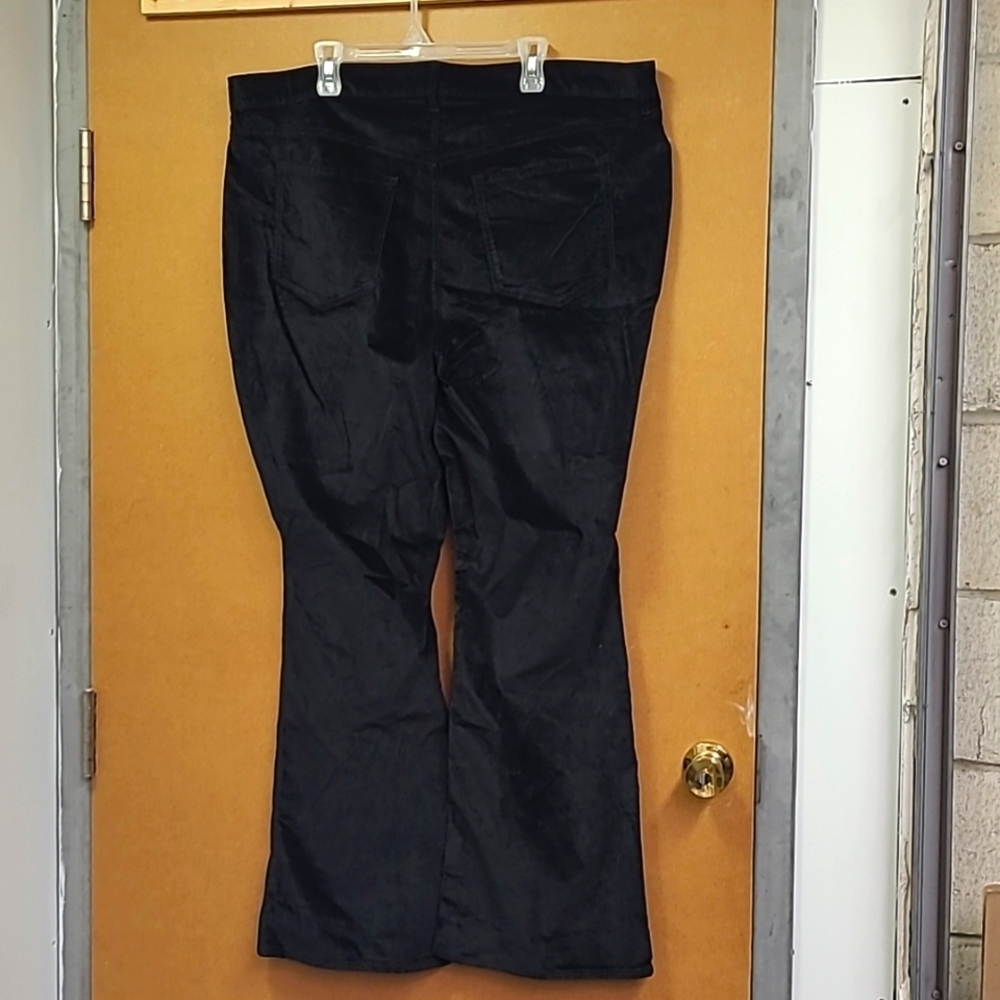 Old Navy Black Velvet Higher High Rise Flare Jeans - Picture 4 of 8